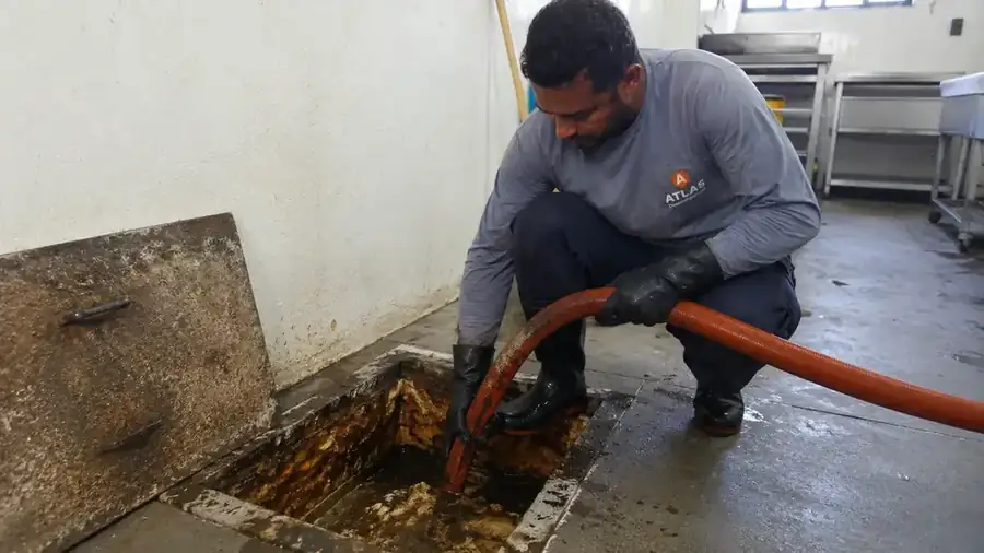 Limpeza de caixa de gordura em Ibiúna